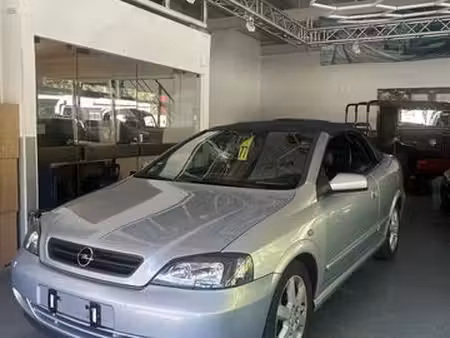 Opel Astra 1.8 125