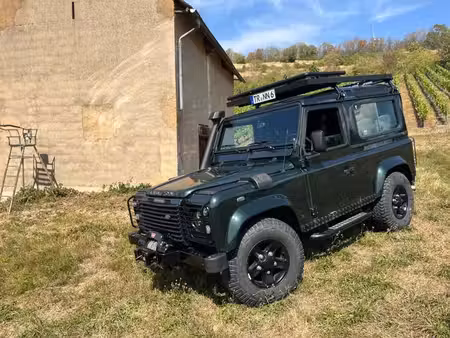 Land Rover Defender TD4 2.2 122 Station Wagon