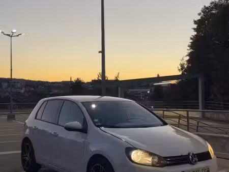Volkswagen Golf TDI 90