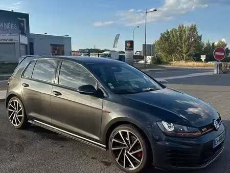 Volkswagen Golf GTI 2.0 TFSI 230 Performance
