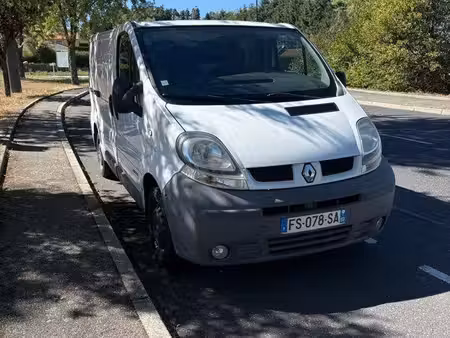 Renault Trafic 1.9 dCi 100