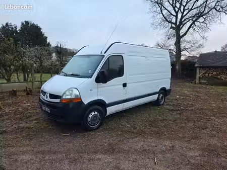 Renault Master 2.5 dCi 100