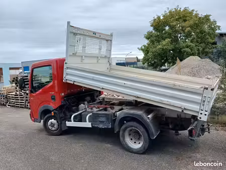 Renault Maxity 