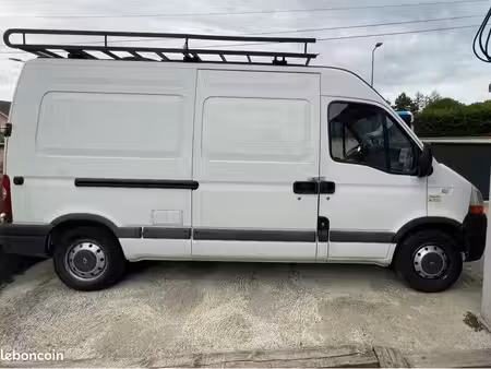 Renault Master 2.5 dCi 120