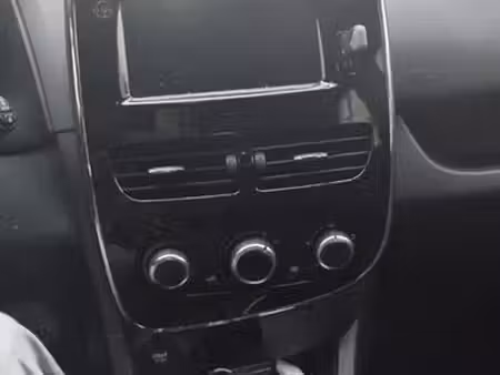 Renault Clio 1.2 75
