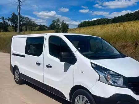 Renault Trafic dCi 145