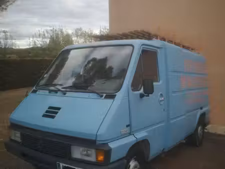 Renault Master 2.5 76