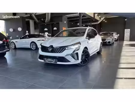 Renault Clio E-Tech 1.6 145 Esprit Alpine