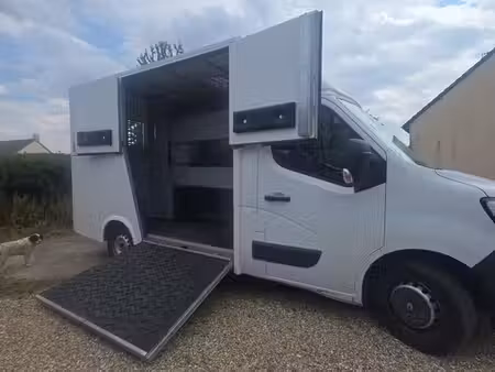 Renault Master 2.3 dCi 135