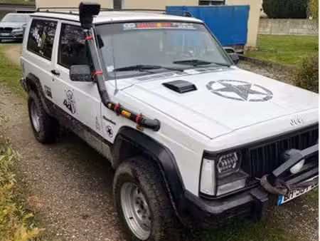 Jeep Cherokee 2.1 115