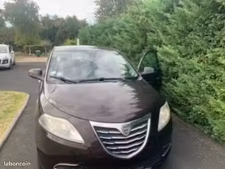 Lancia Ypsilon 0.9 85