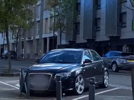 Audi A4 V6 3.0 TDI 180