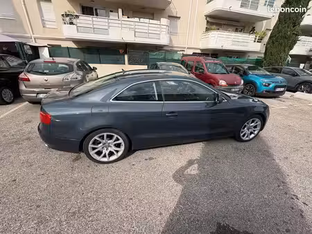 Audi A5 V6 2.7 TDI 190