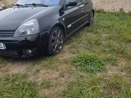 Renault Clio RS 2.0 182