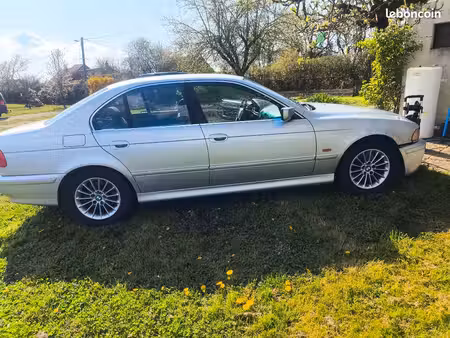 BMW Série 5 530d 3.0 193
