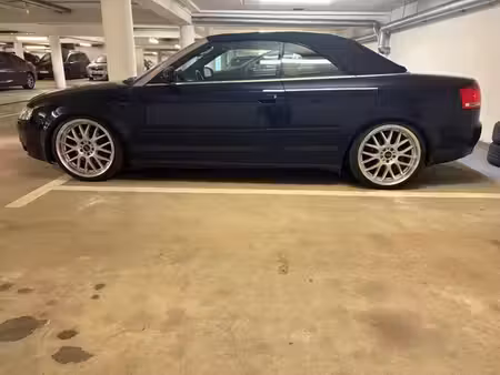 Audi A4 V6 3.0 220