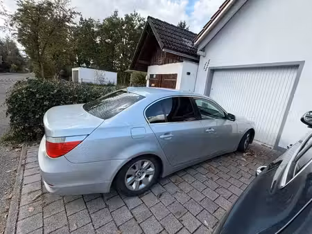 BMW Série 5 520i 2.2 170