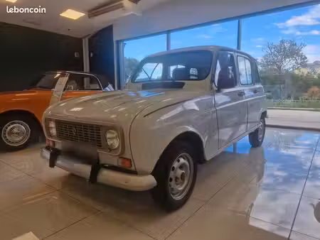 Renault R4 4L