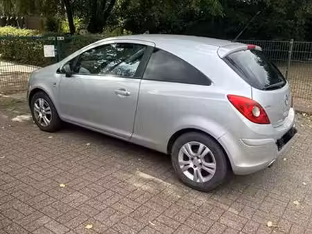 Opel Corsa 1.2 85