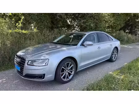 Audi A8 V6 3.0 TDI 262 quattro