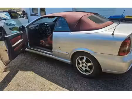 Opel Astra 1.6 100