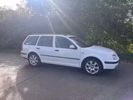 Volkswagen Golf 1.4 75 Base