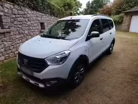 Dacia Lodgy Stepway 1.5 dCi