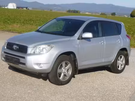 Toyota RAV4 2.0 152 Executive 4x4