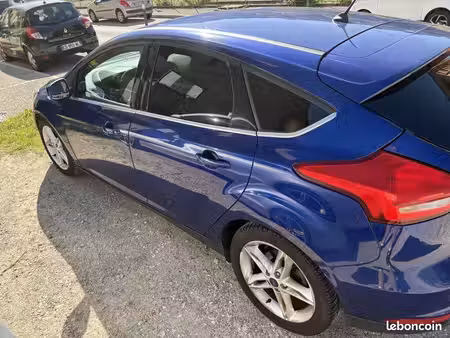 Ford Focus 1.0 125