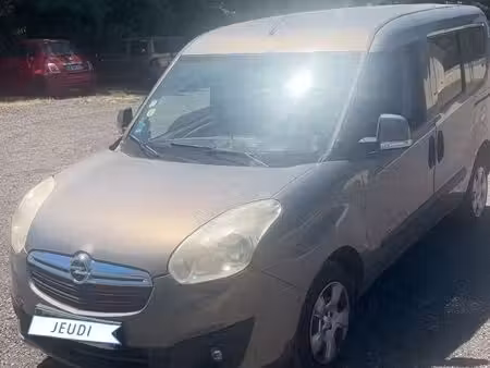 Opel Combo 1.6 105 Cosmo