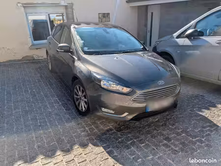 Ford Focus 1.0 125