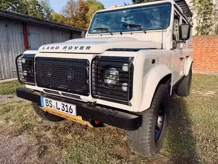 Land Rover Defender TD4 2.2 122 Station Wagon 4x4