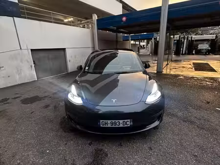 Tesla Model 3 Grande Autonomie