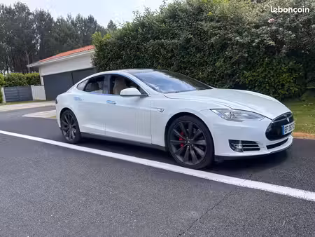 Tesla Model S 90