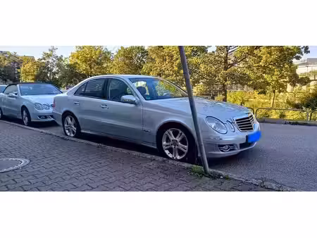 Mercedes-Benz Classe E E 200