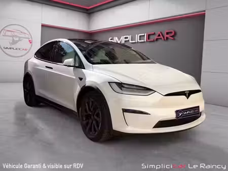 Tesla Model X 670