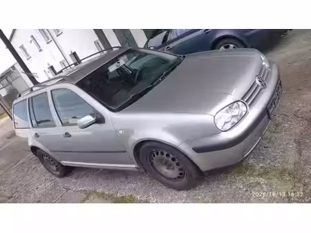 Volkswagen Golf 1.6 FSI