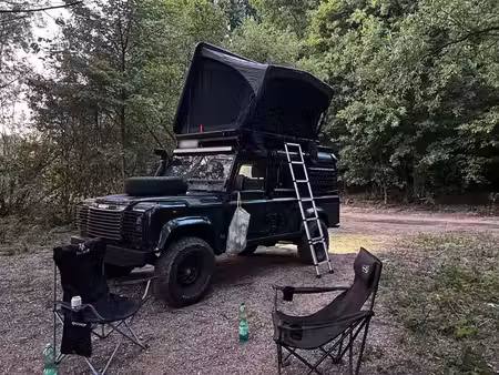 Land Rover Defender 2.5 122