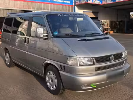 Volkswagen Transporter T4 2.5 TDI 102