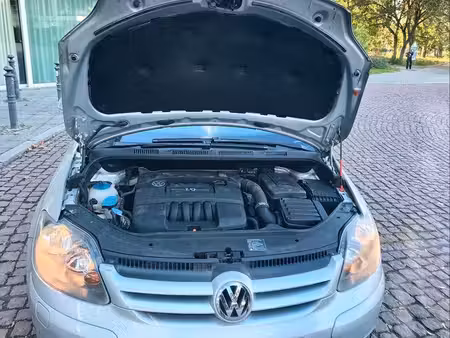Volkswagen Golf 1.6 102