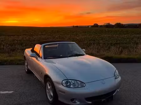 Mazda MX5 1.6 110