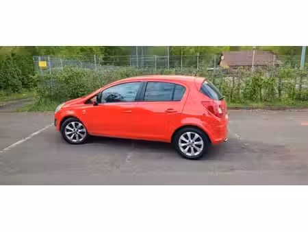 Opel Corsa 1.4 87 Edition