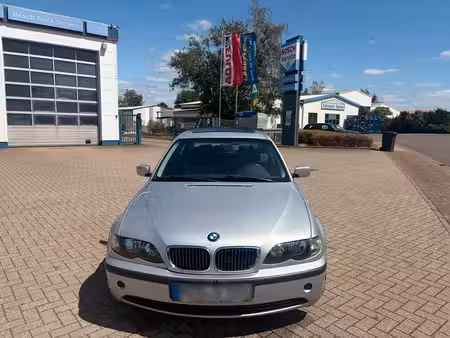 BMW Série 3 320i 2.2 170