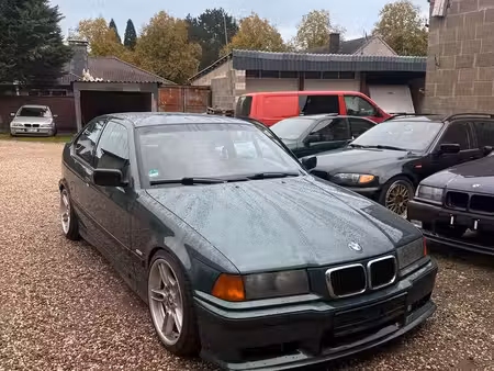 BMW Série 3 323i 2.5 170