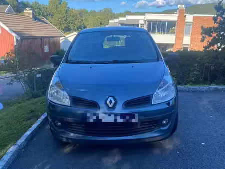 Renault Clio 1.6 80 Initiale