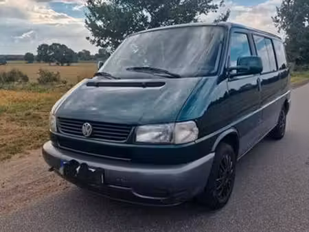 Volkswagen Transporter T4 2.5 TDI 102