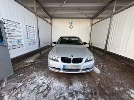 BMW Série 3 318i 2.0 129