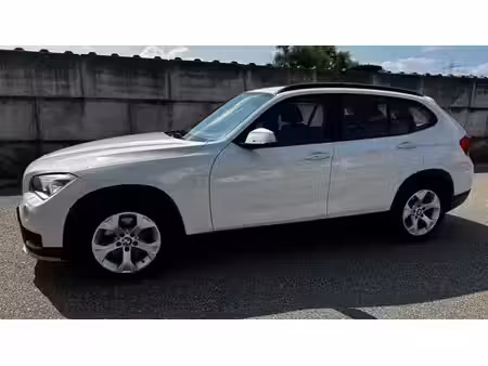 BMW X1 18d 2.0 143 sDrive
