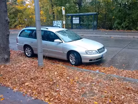 Opel Omega Break 