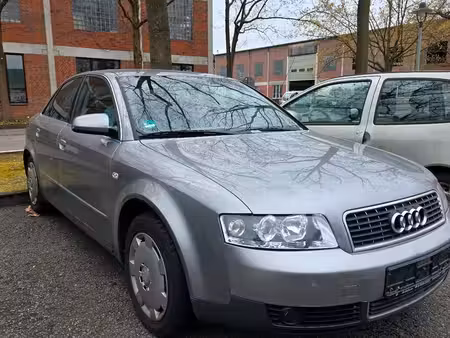 Audi A4 V6 2.4 170